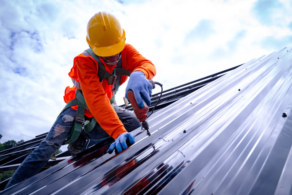 Highlight major roofing projects to drive engagement